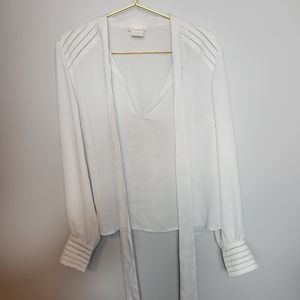 NWOT 8 Foxiedot White Tie Front Neckline Blouse